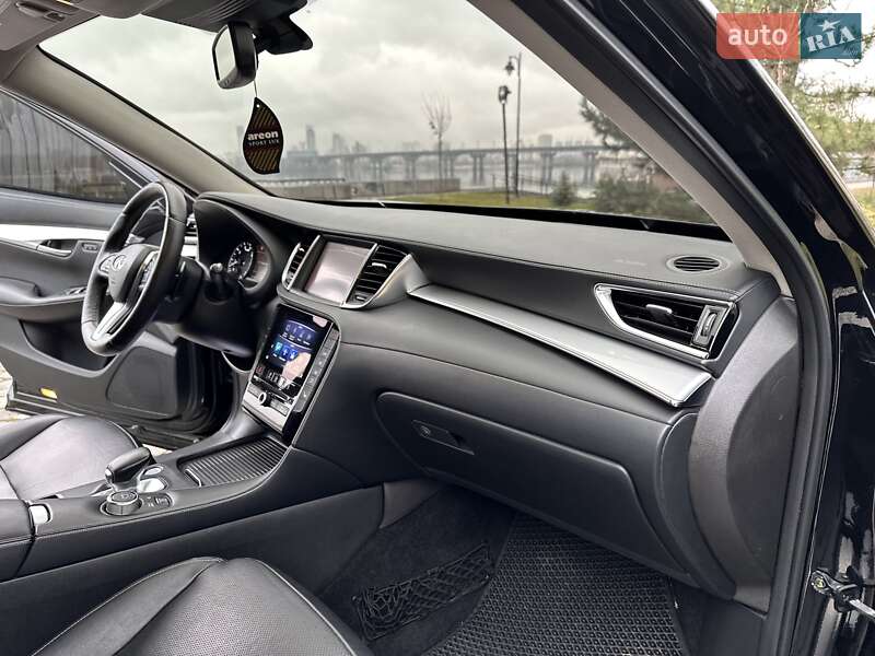 Внедорожник / Кроссовер Infiniti QX50 2019 в Киеве
