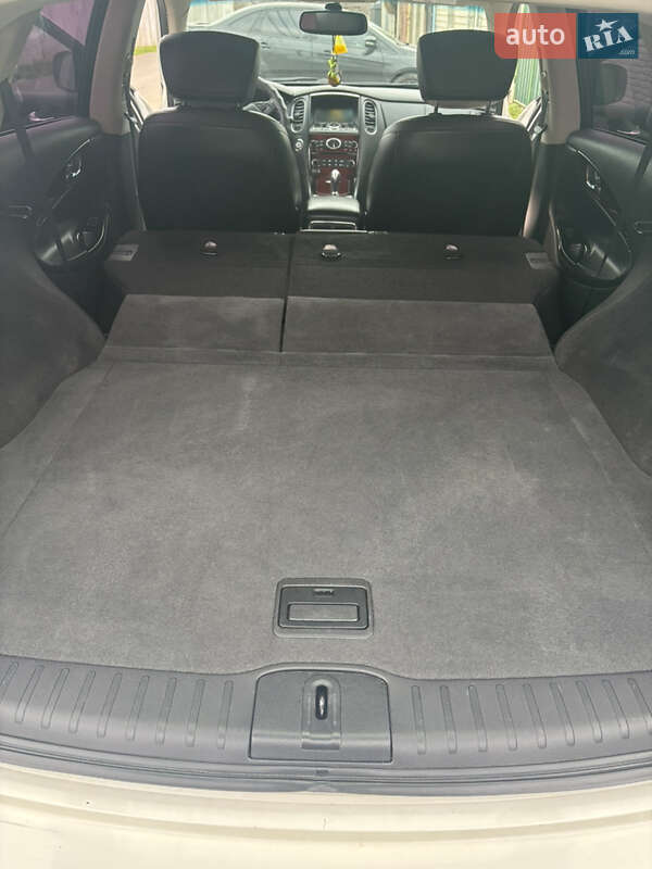 Позашляховик / Кросовер Infiniti QX50 2015 в Миколаєві