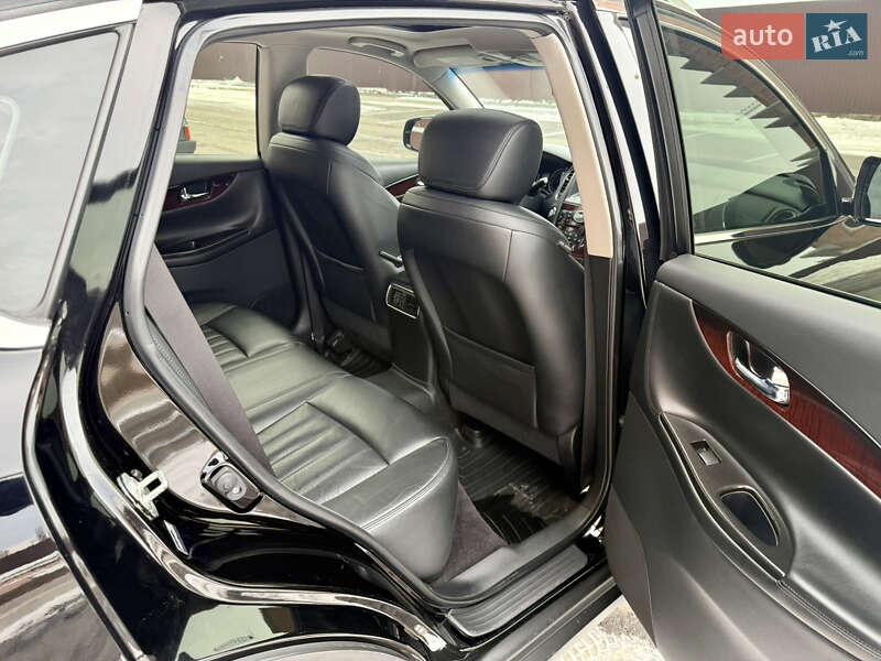 Позашляховик / Кросовер Infiniti QX50 2017 в Умані