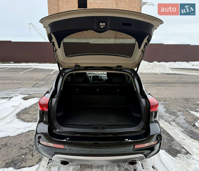 Позашляховик / Кросовер Infiniti QX50 2017 в Умані