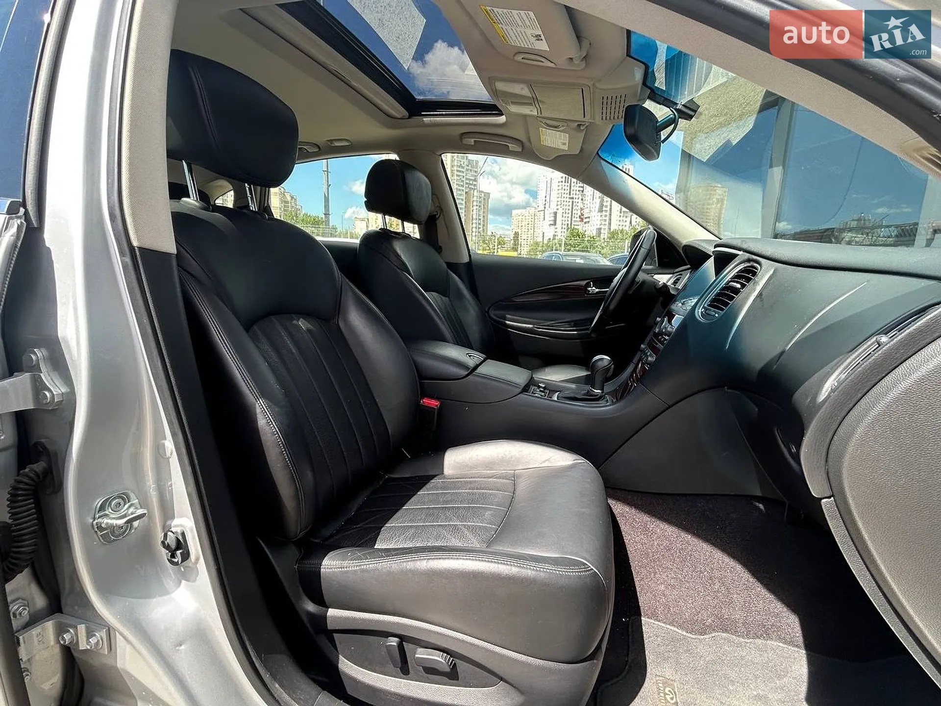 2017 Infiniti QX50 - мініатюра 12