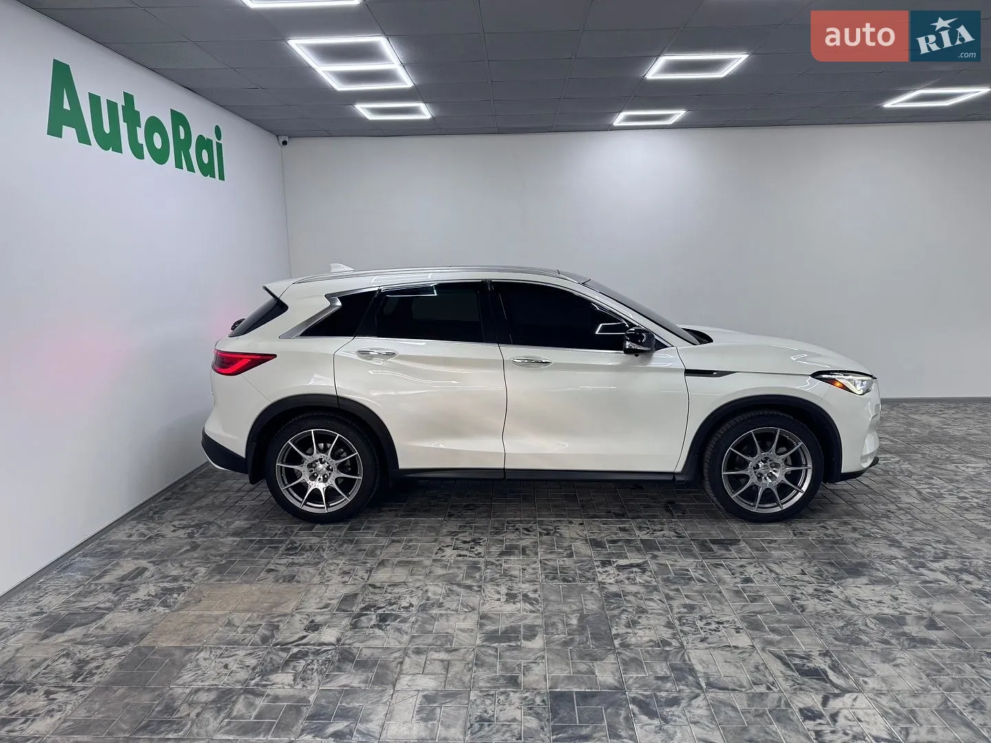 2019 Infiniti QX50 - мініатюра 2