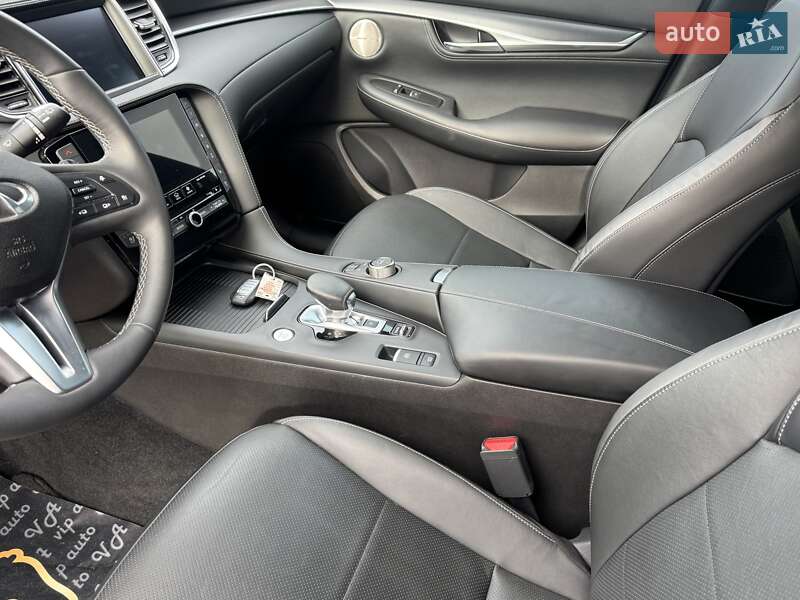 Внедорожник / Кроссовер Infiniti QX55 2022 в Тернополе