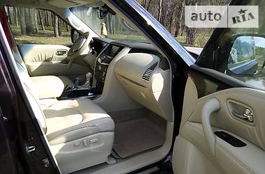 Позашляховик / Кросовер Infiniti QX56 2011 в 
