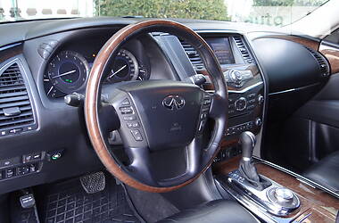 Позашляховик / Кросовер Infiniti QX56 2012 в 