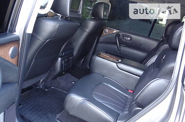 Позашляховик / Кросовер Infiniti QX56 2012 в 