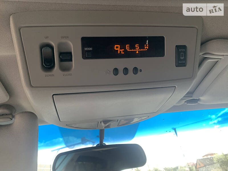 Позашляховик / Кросовер Infiniti QX56 2004 в Львові