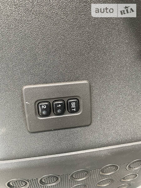 Позашляховик / Кросовер Infiniti QX56 2004 в Львові