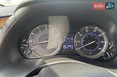 Внедорожник / Кроссовер Infiniti QX56 2011 в 