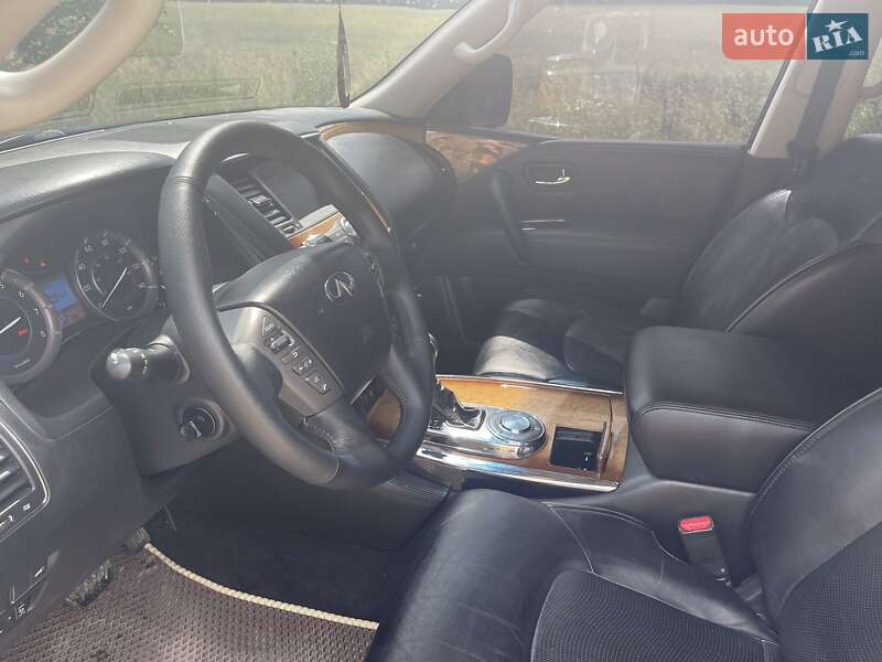 Внедорожник / Кроссовер Infiniti QX56 2011 в Запорожье