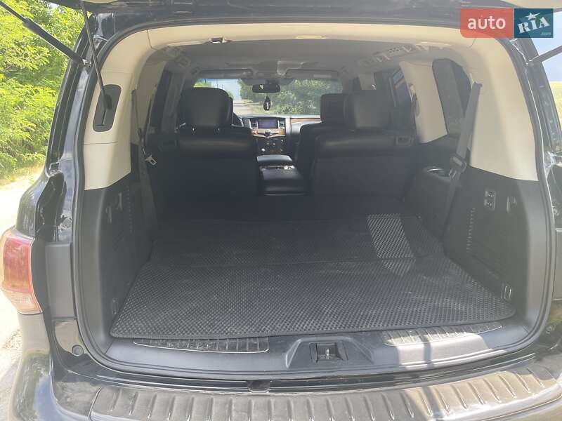 Внедорожник / Кроссовер Infiniti QX56 2011 в Запорожье