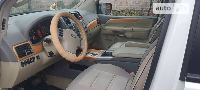 Внедорожник / Кроссовер Infiniti QX56 2008 в Надворной