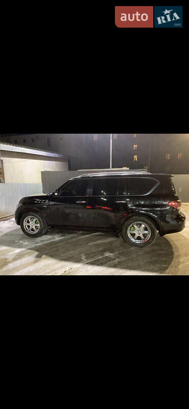 Позашляховик / Кросовер Infiniti QX56 2010 в Кам'янець-Подільському