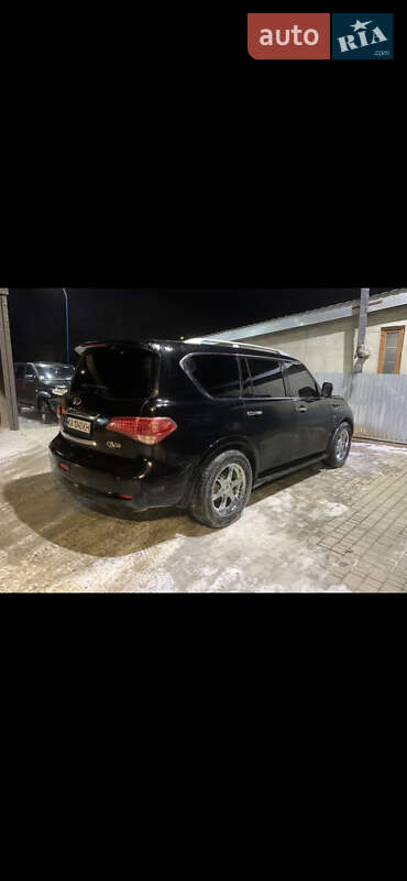 Позашляховик / Кросовер Infiniti QX56 2010 в Кам'янець-Подільському