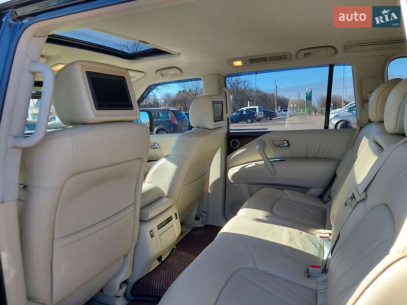 Infiniti QX56 2011