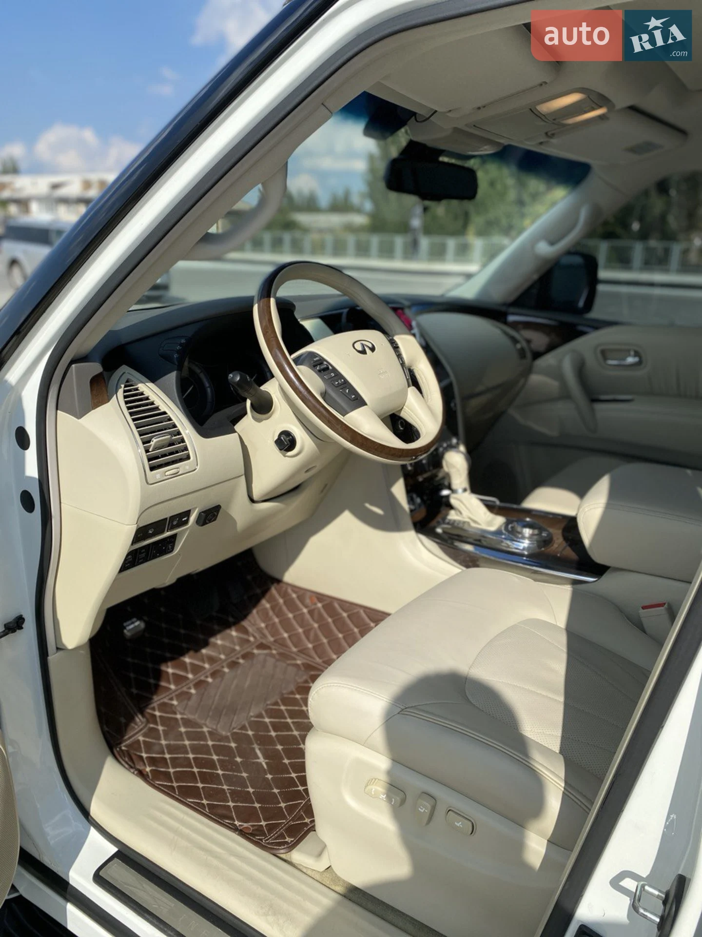2012 Infiniti QX56 - мініатюра 11