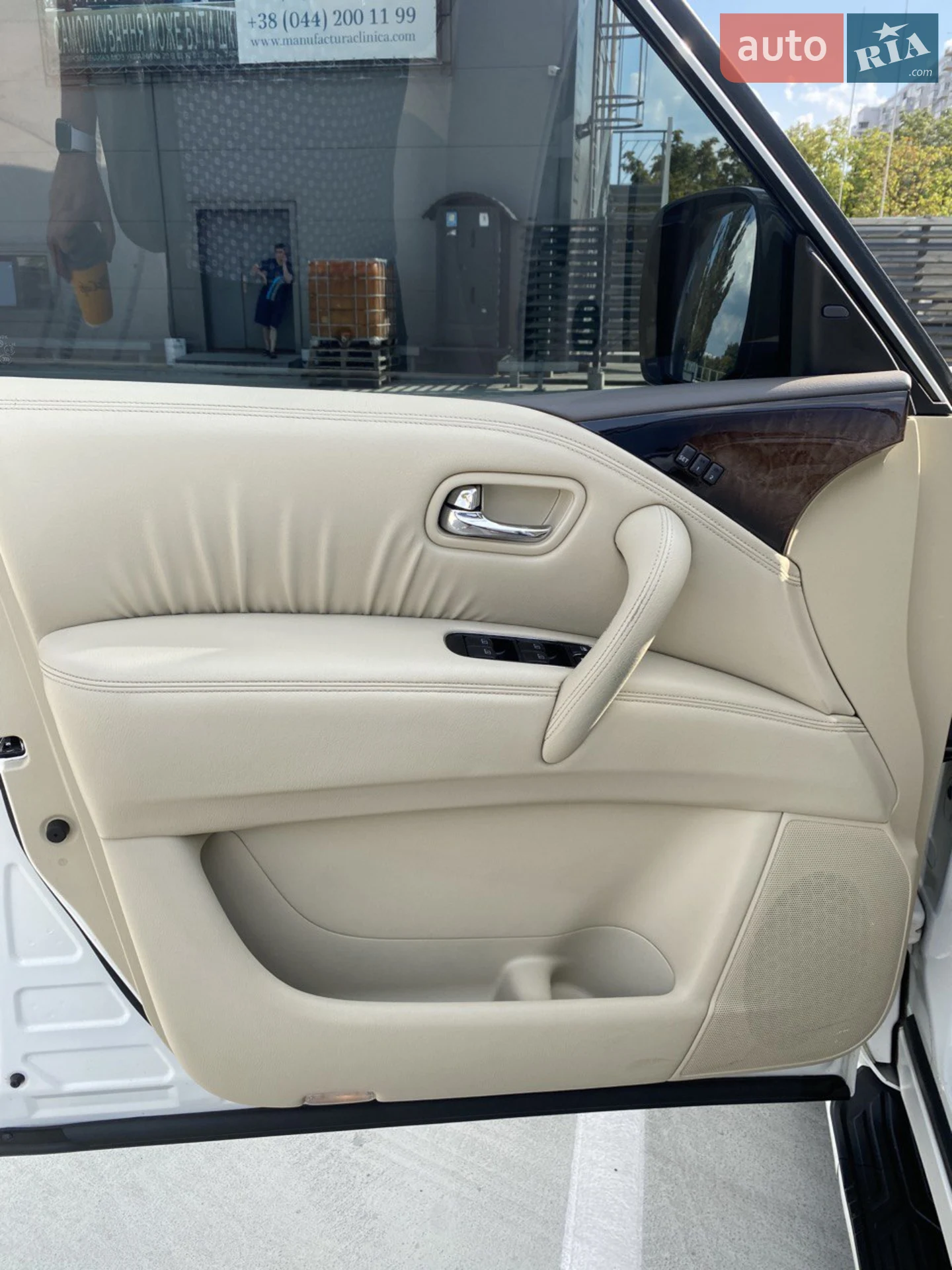 2012 Infiniti QX56 - мініатюра 19