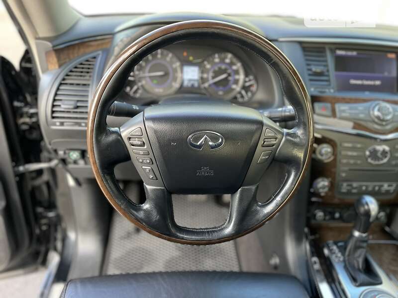 Внедорожник / Кроссовер Infiniti QX56 2010 в Львове