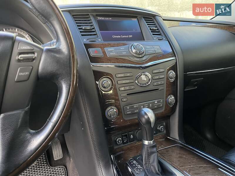 Внедорожник / Кроссовер Infiniti QX56 2010 в Львове