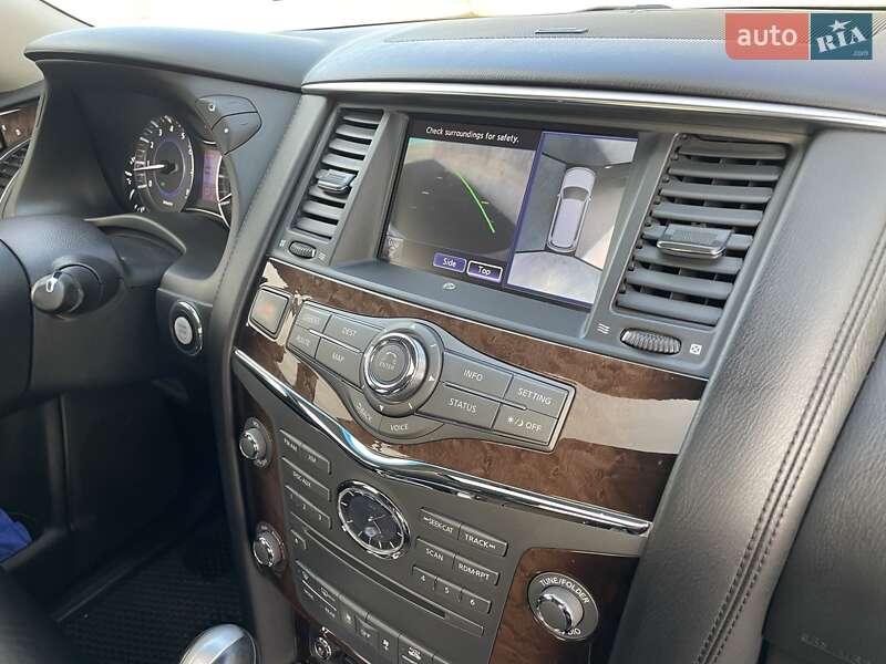 Внедорожник / Кроссовер Infiniti QX56 2010 в Львове