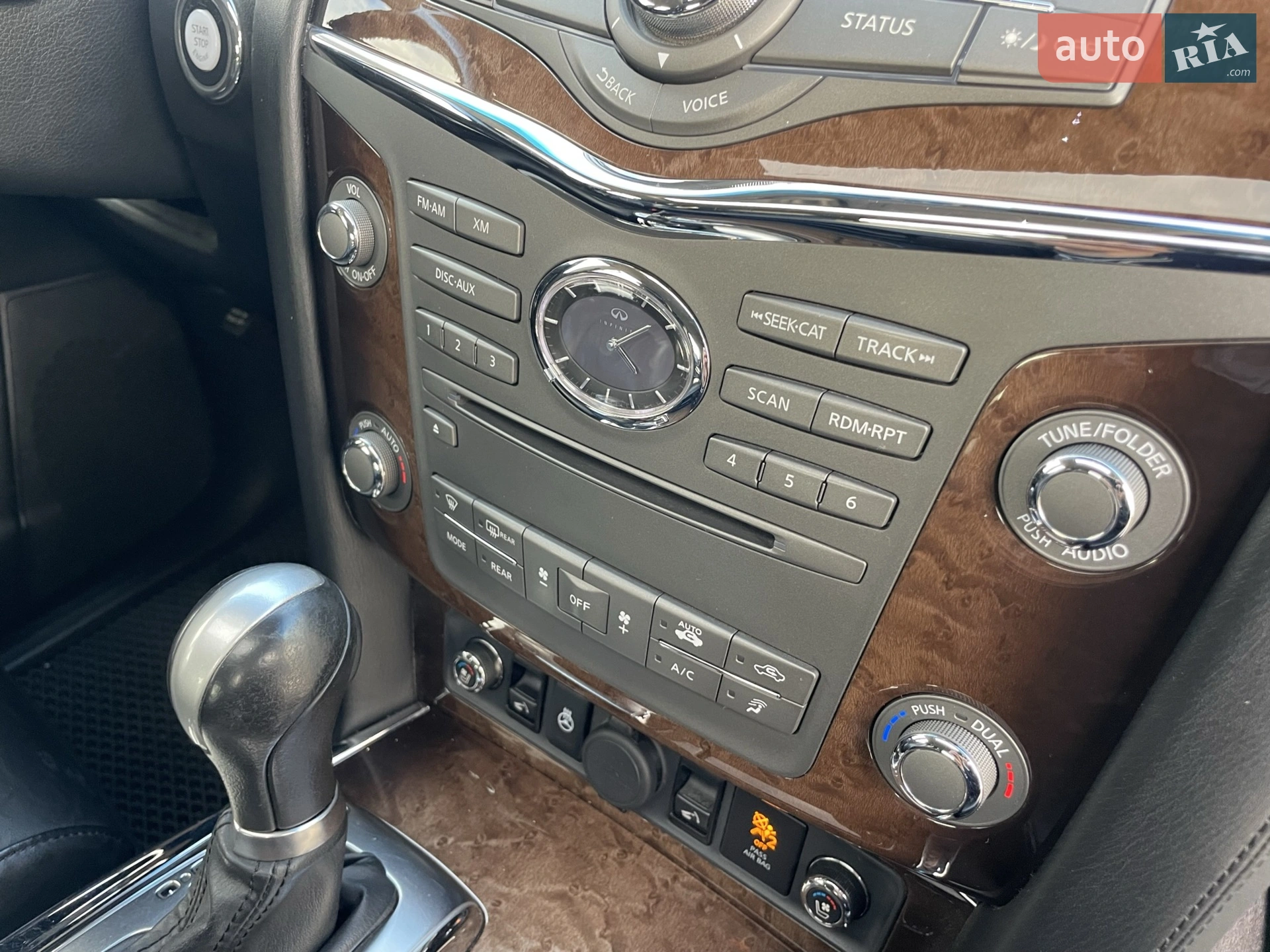 2010 Infiniti QX56 - мініатюра 29