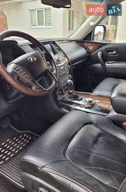 Внедорожник / Кроссовер Infiniti QX56 2011 в 