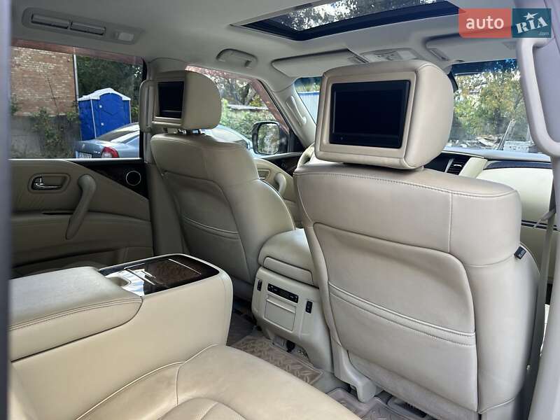Внедорожник / Кроссовер Infiniti QX56 2011 в Черкассах