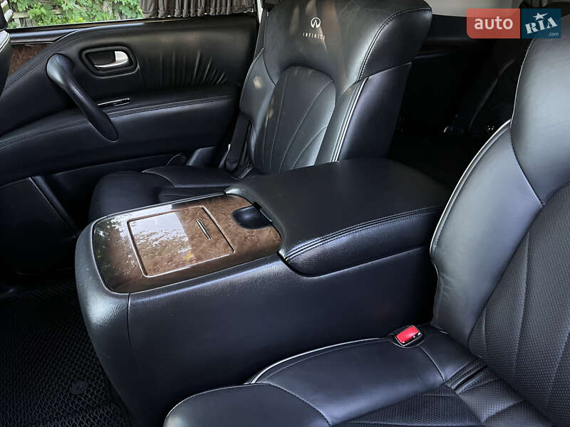 Внедорожник / Кроссовер Infiniti QX56 2010 в Чернигове