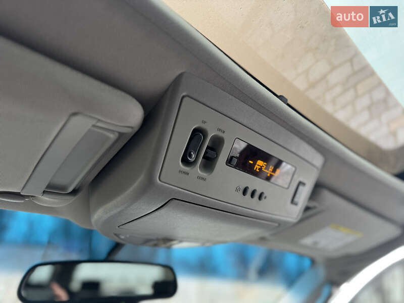 Позашляховик / Кросовер Infiniti QX56 2005 в Києві