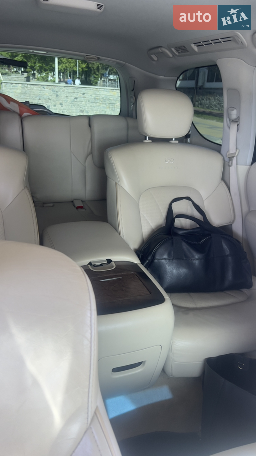 2011 Infiniti QX56 - мініатюра 4
