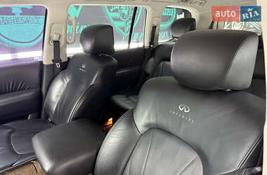Внедорожник / Кроссовер Infiniti QX56 2010 в 