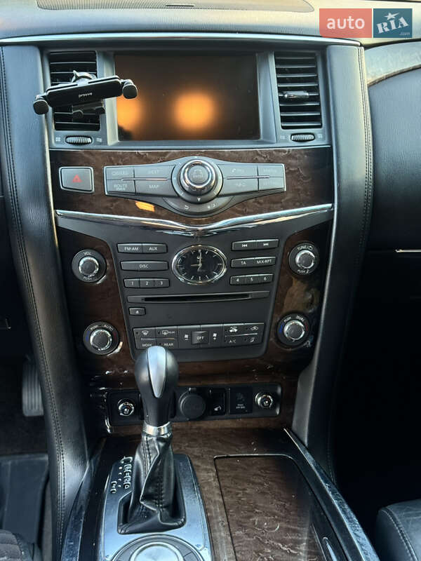 Внедорожник / Кроссовер Infiniti QX56 2011 в Харькове