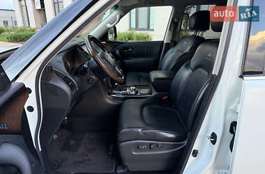Позашляховик / Кросовер Infiniti QX56 2011 в 