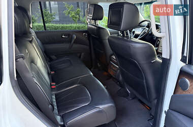 Позашляховик / Кросовер Infiniti QX56 2011 в 