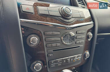 Внедорожник / Кроссовер Infiniti QX56 2011 в 