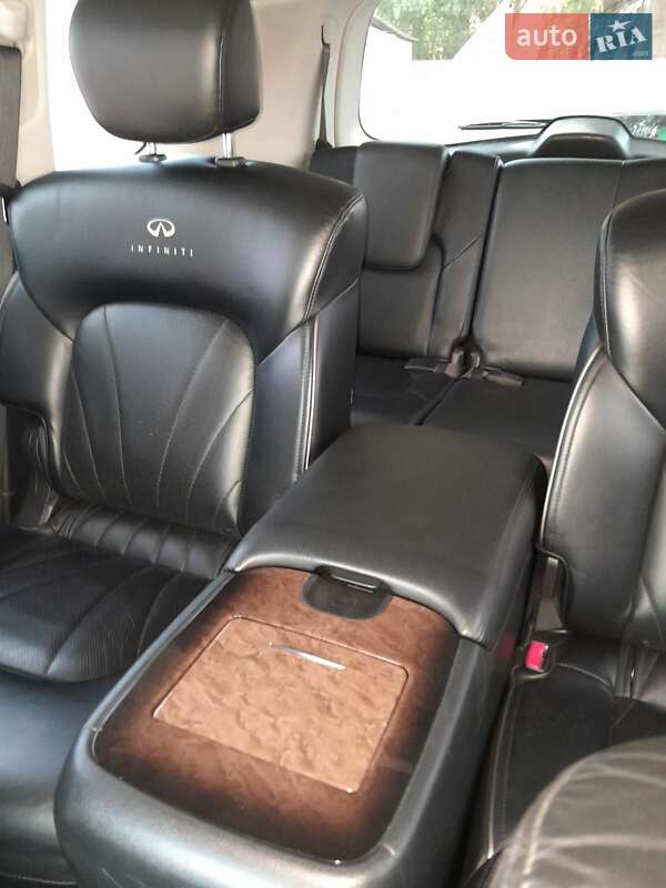 Позашляховик / Кросовер Infiniti QX56 2011 в Миколаєві