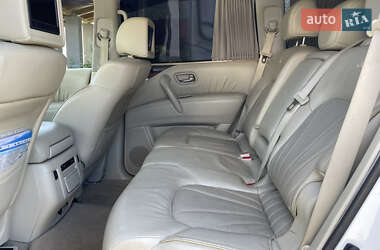 Внедорожник / Кроссовер Infiniti QX56 2011 в 