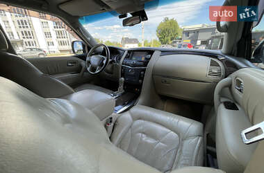Внедорожник / Кроссовер Infiniti QX56 2011 в 