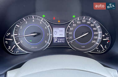 Внедорожник / Кроссовер Infiniti QX56 2011 в 