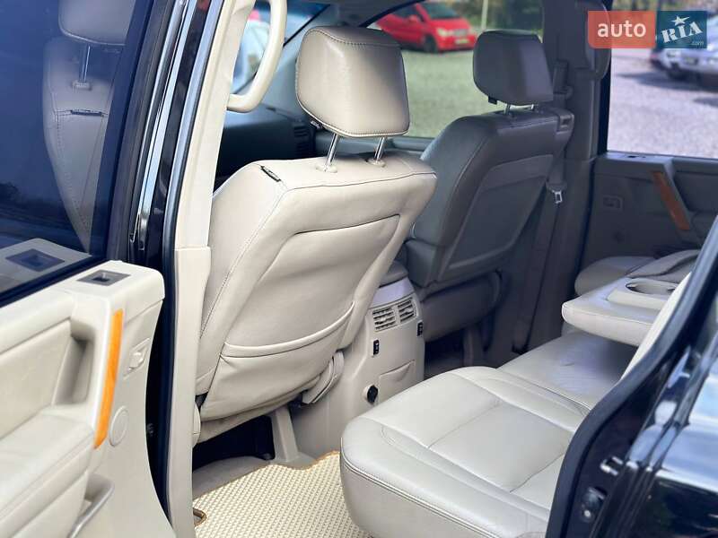 Внедорожник / Кроссовер Infiniti QX56 2005 в Харькове