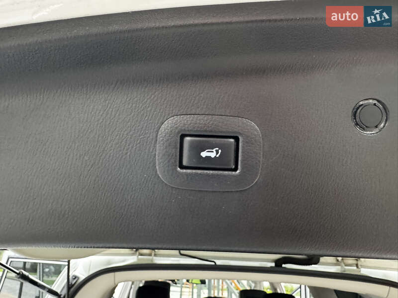 Внедорожник / Кроссовер Infiniti QX56 2011 в Киеве фото 25 Внедорожник / Кроссовер Infiniti QX56 2011 в Киеве