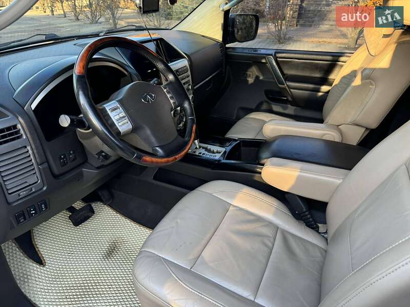 Внедорожник / Кроссовер Infiniti QX56 2004 в Харькове