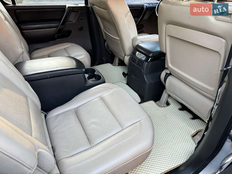 Внедорожник / Кроссовер Infiniti QX56 2004 в Харькове