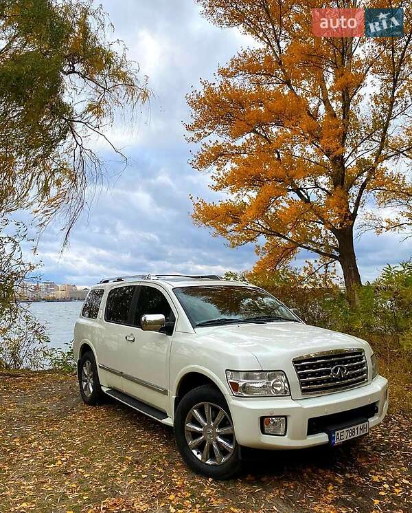 Внедорожник / Кроссовер Infiniti QX56 2008 в Днепре фото 2 Внедорожник / Кроссовер Infiniti QX56 2008 в Днепре