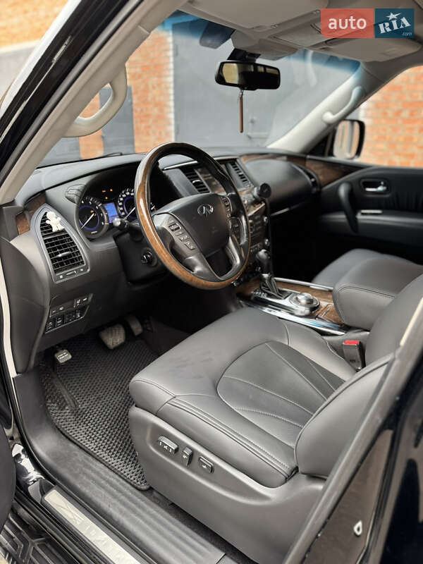 Внедорожник / Кроссовер Infiniti QX56 2011 в Виннице фото 11 Внедорожник / Кроссовер Infiniti QX56 2011 в Виннице