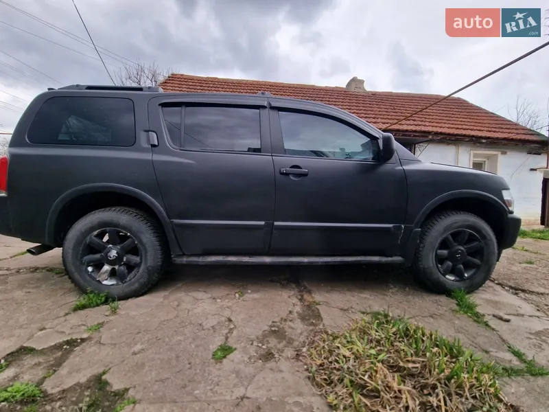 Infiniti QX56 2004