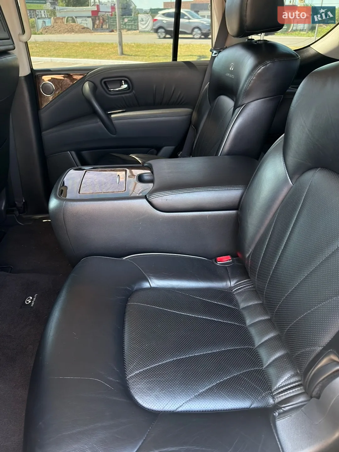 2011 Infiniti QX56 - мініатюра 8