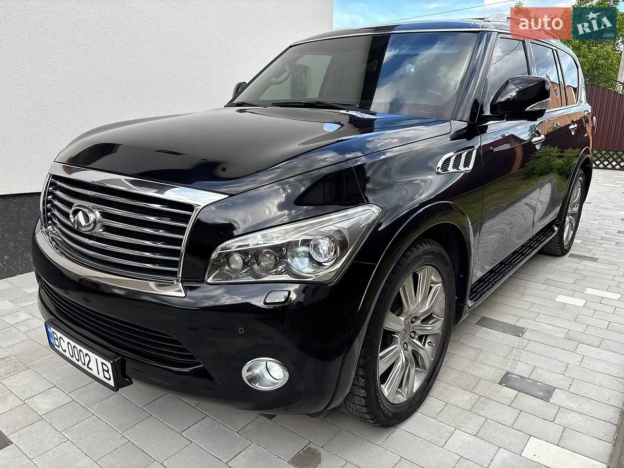 2011 Infiniti QX56 - мініатюра 24