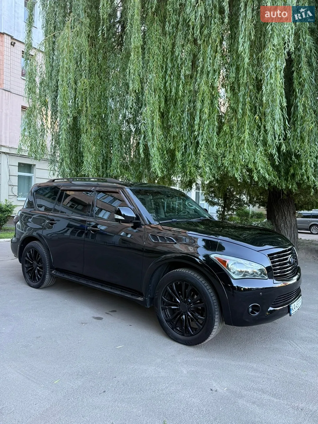 2011 Infiniti QX56 - мініатюра 2