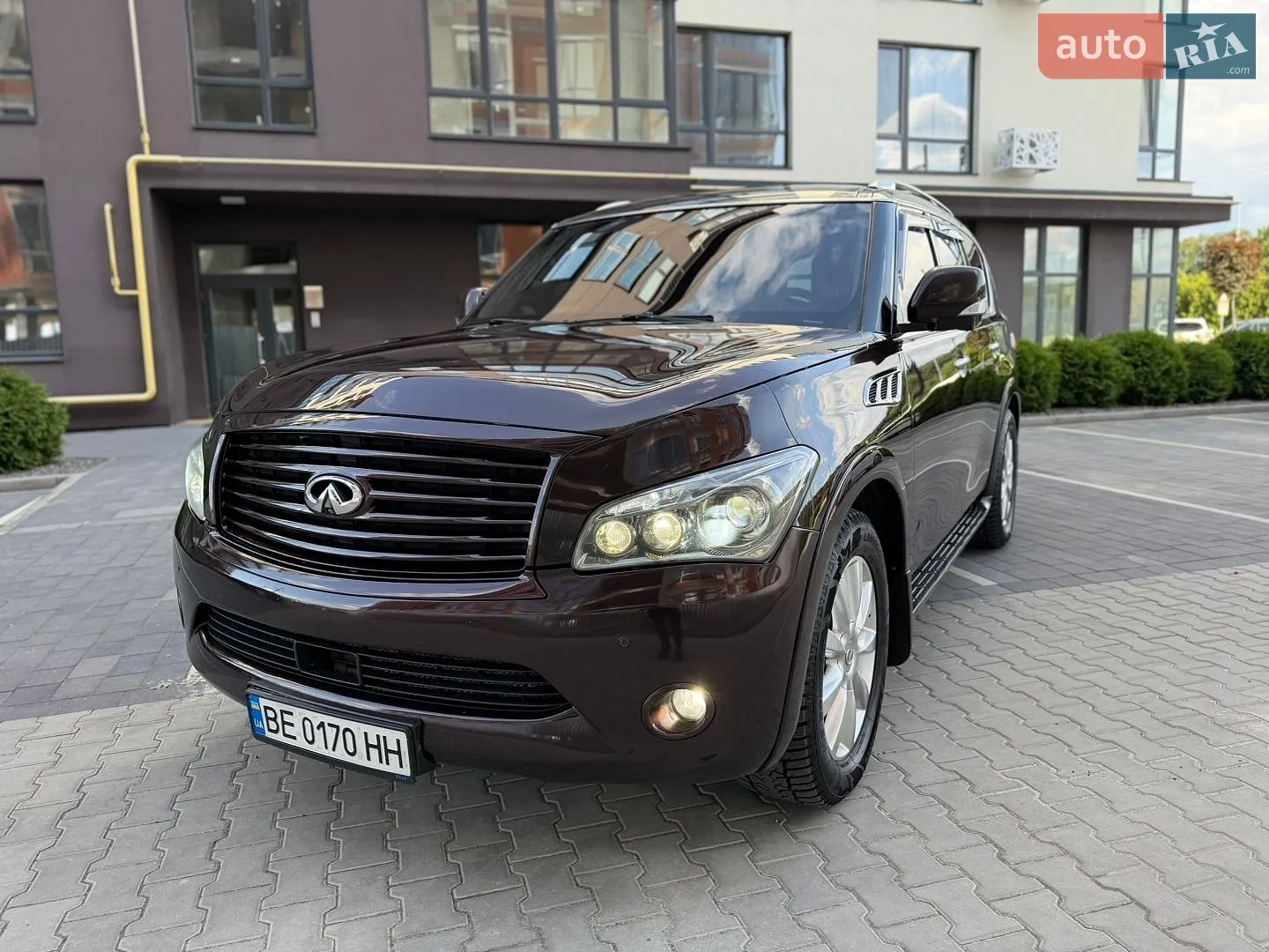 2010 Infiniti QX56 - мініатюра 27